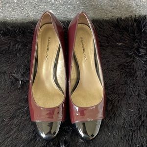 Bandolino Two Toned (maroon and black) patent leather style 3 1/2 inch heels.